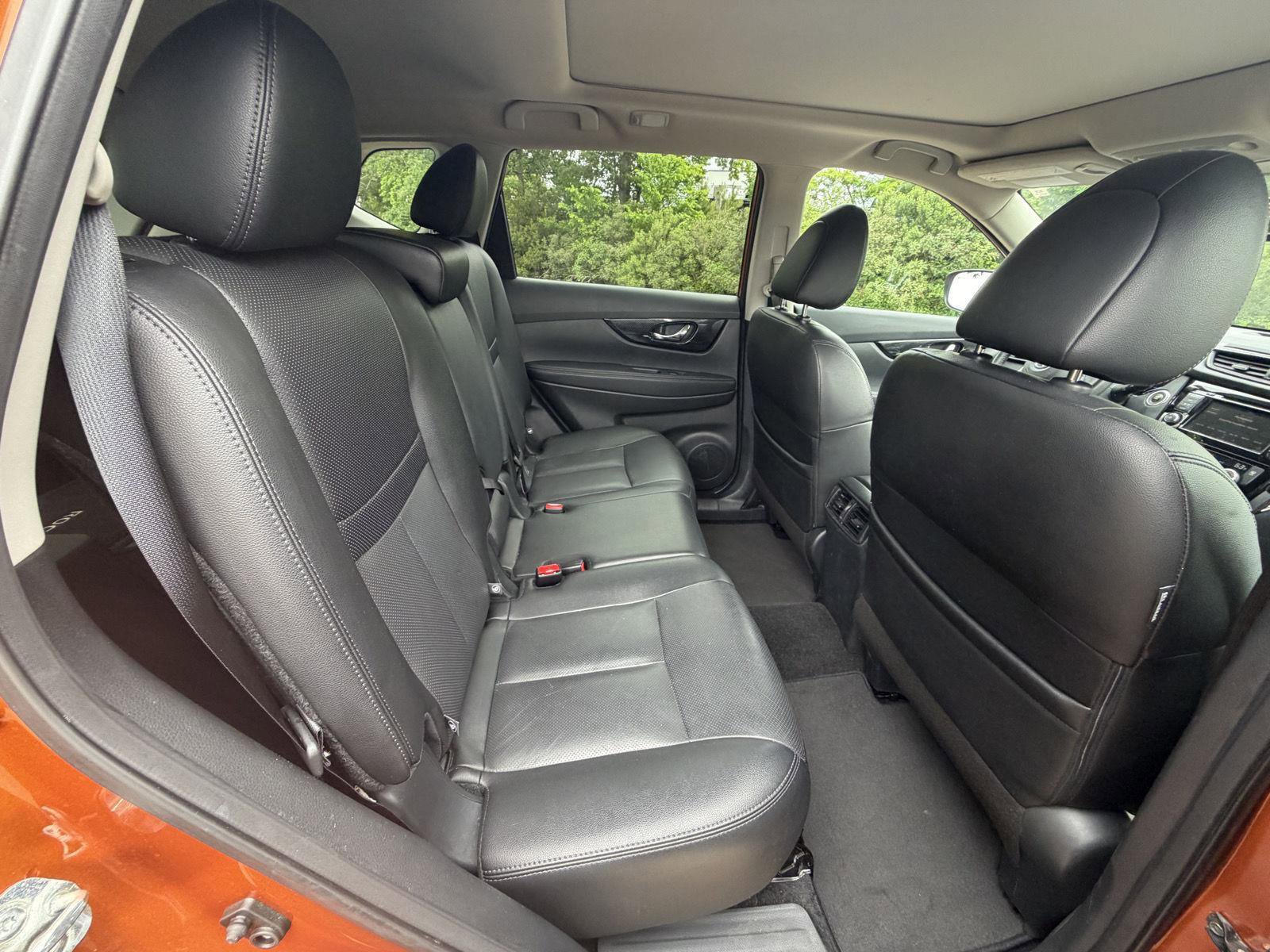Used 2019 Nissan Rogue SL w/ Premium Package AWD/4WD image 15