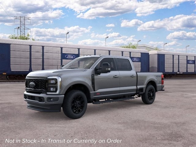 New 2026 Ford F350 Lariat w/ Black Appearance Package