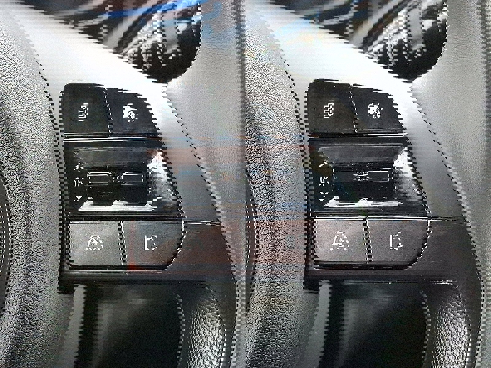 Certified 2025 Hyundai Elantra Sport image 21