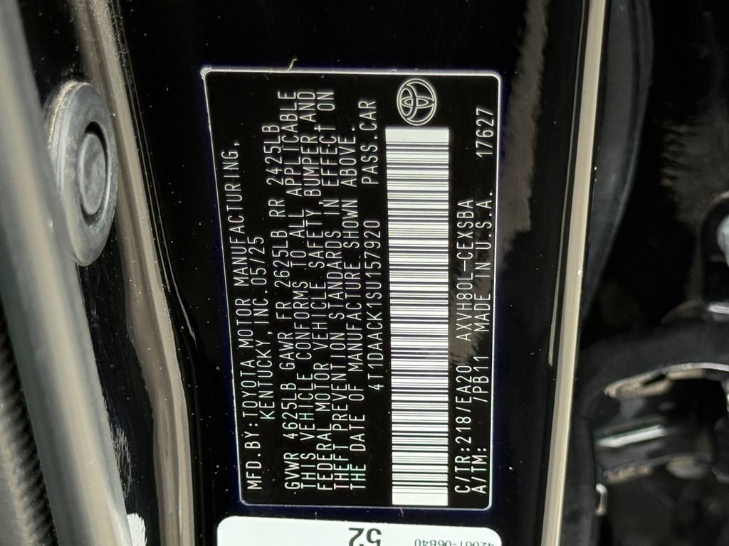 Used 2025 Toyota Camry SE FWD image 27