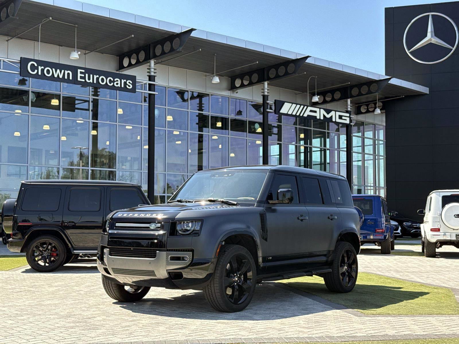 Used 2024 Land Rover Defender 110 Carpathian Edition image 1