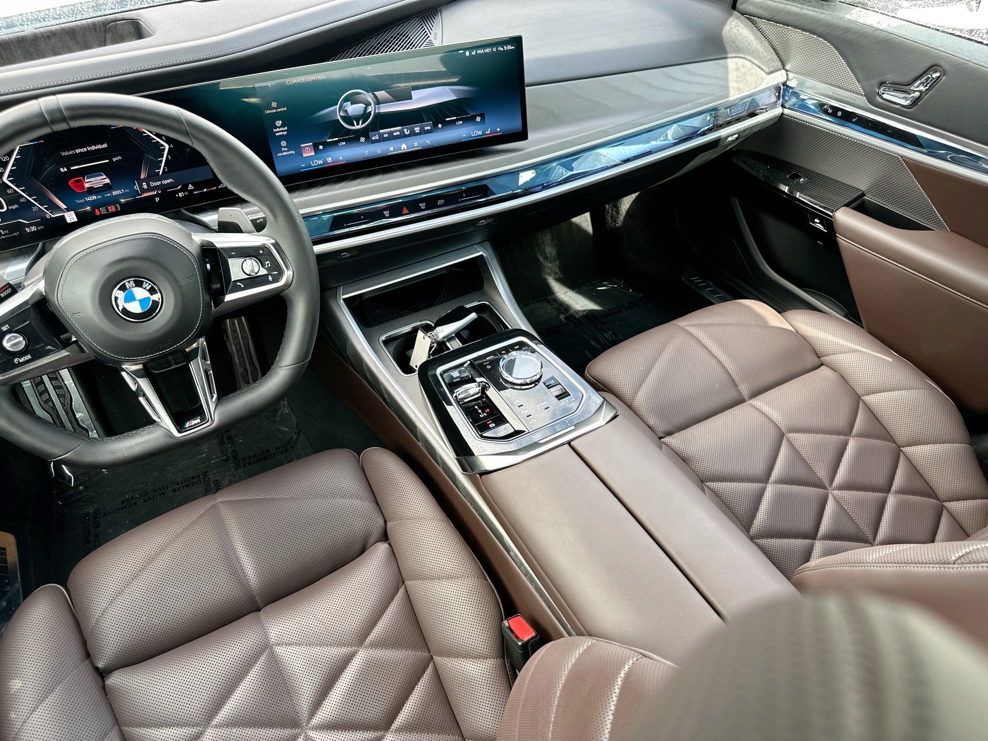 Used 2023 BMW 740i w/ Parking Assistance Package RWD image 24