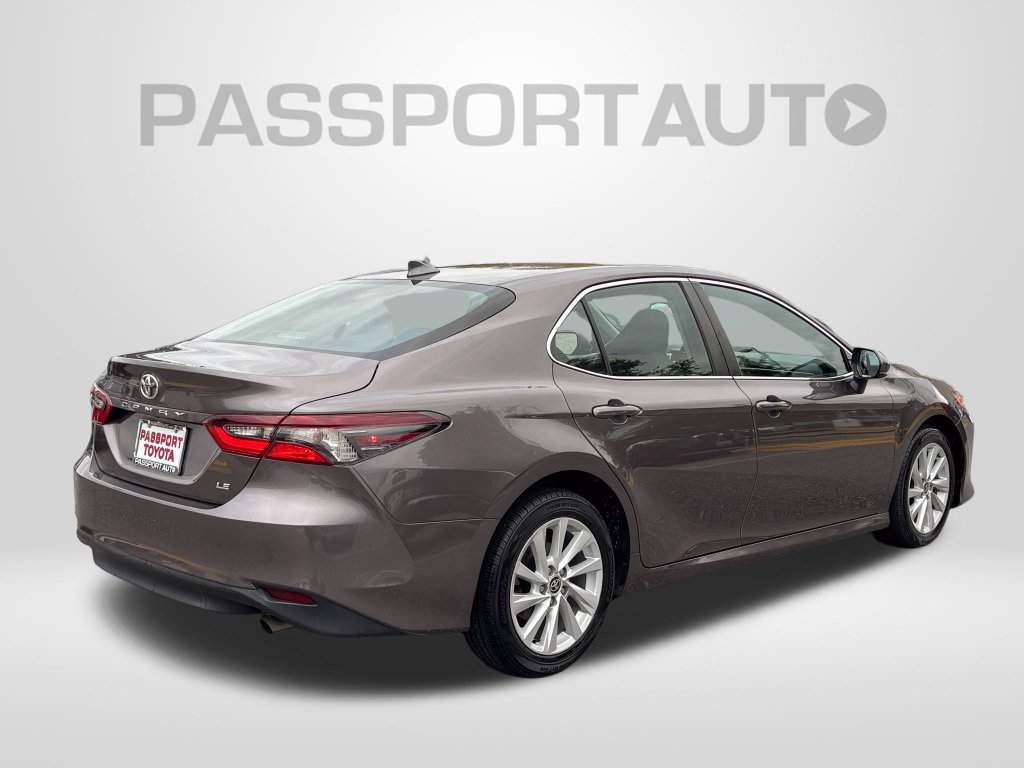 Used 2022 Toyota Camry LE FWD image 8
