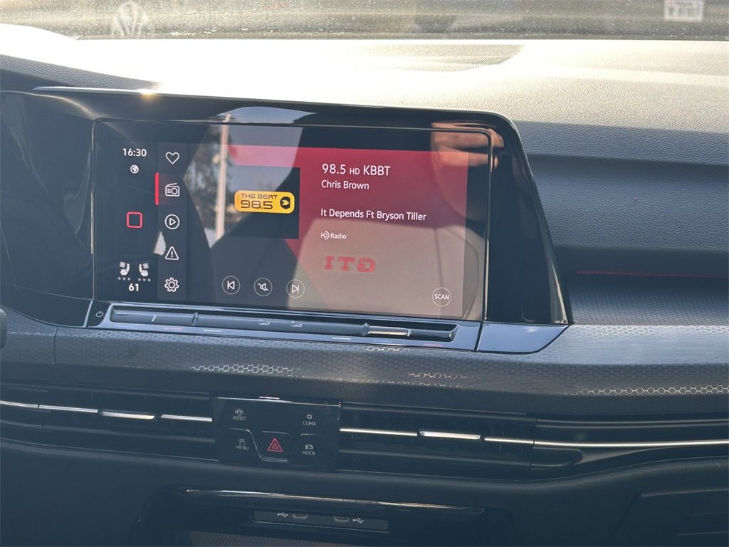 Used 2024 Volkswagen GTI SE image 21