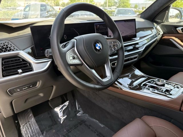 Certified 2026 BMW X7 xDrive40i AWD/4WD image 24