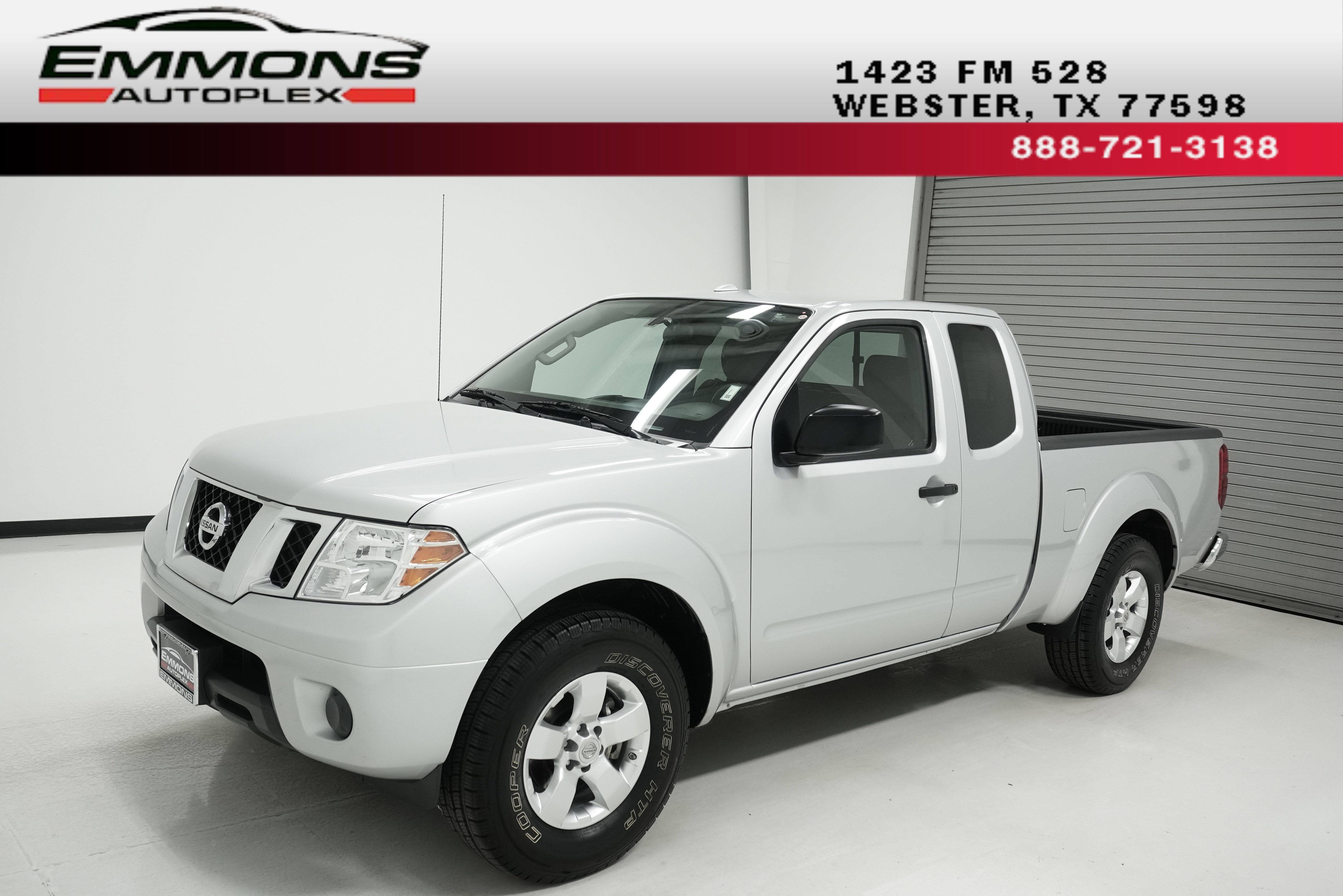 Used 2013 Nissan Frontier SV image 1