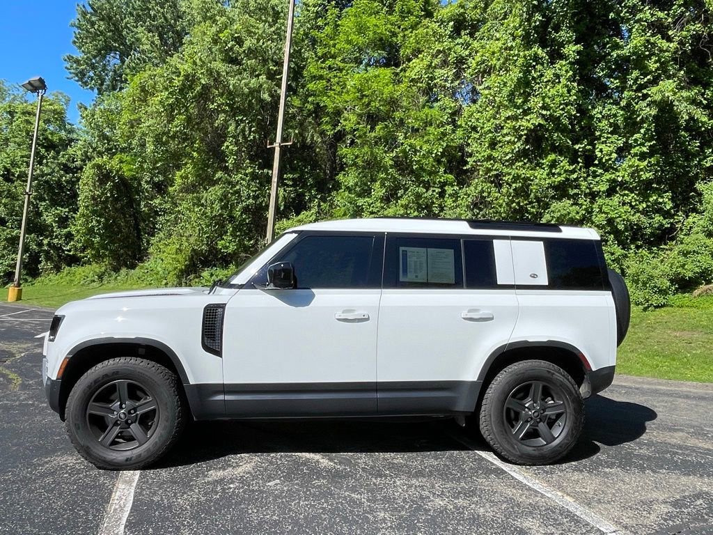 Used 2023 Land Rover Defender 110 S AWD/4WD image 6