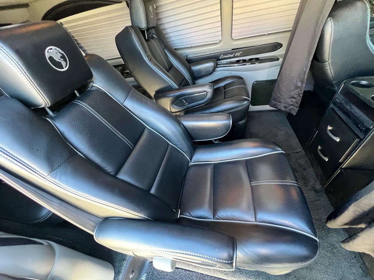 Used 2017 Chevrolet Express 2500 image 41