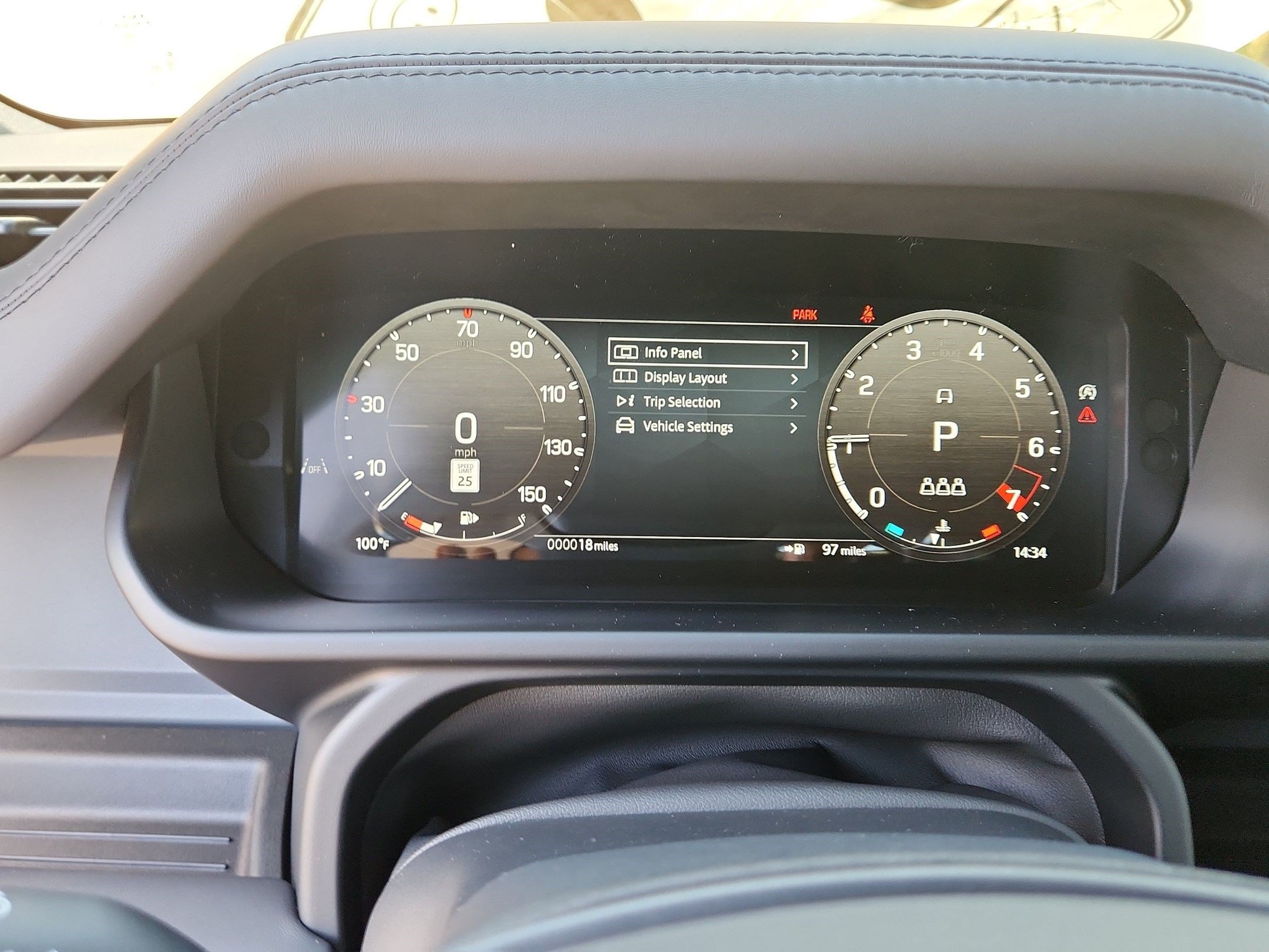 New 2026 Land Rover Defender 90 X-Dynamic SE AWD/4WD image 24