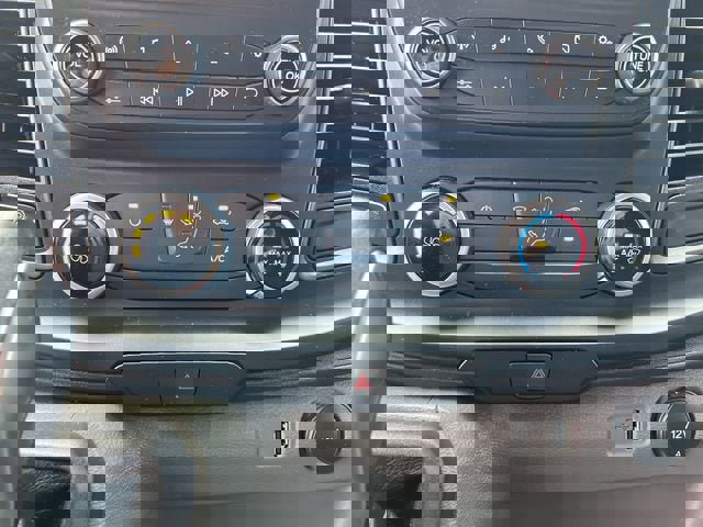 Used 2023 Ford Transit 250 Medium Roof image 17