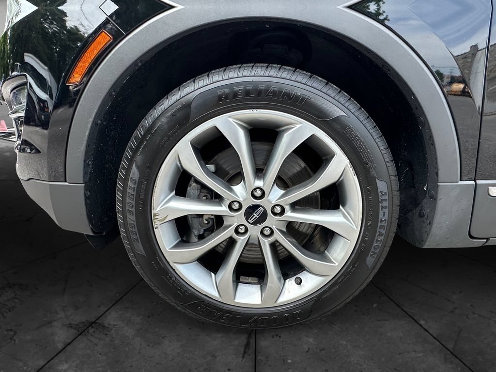 Used 2017 Lincoln MKC Select w/ Select Plus Package AWD/4WD image 14