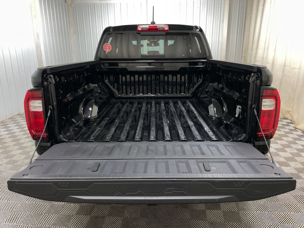 Certified 2024 GMC Canyon AT4 w/ Technology Package AWD/4WD image 45