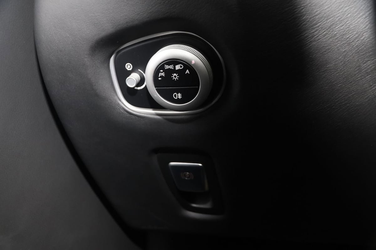 Used 2019 Aston Martin V8 Vantage Coupe RWD image 42
