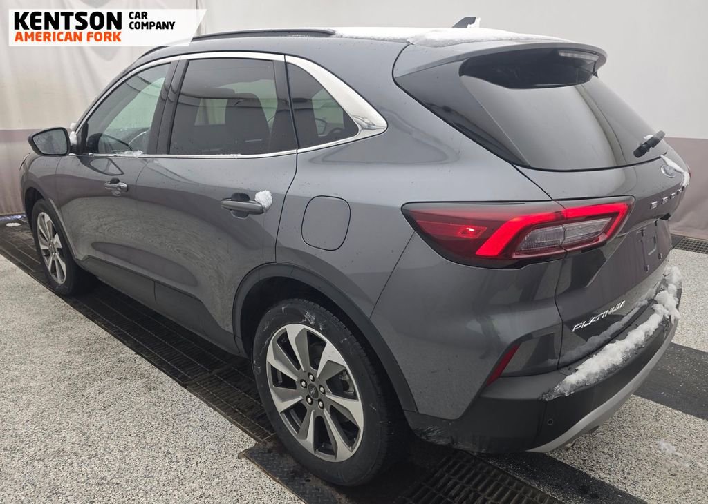 Used 2025 Ford Escape Platinum image 3