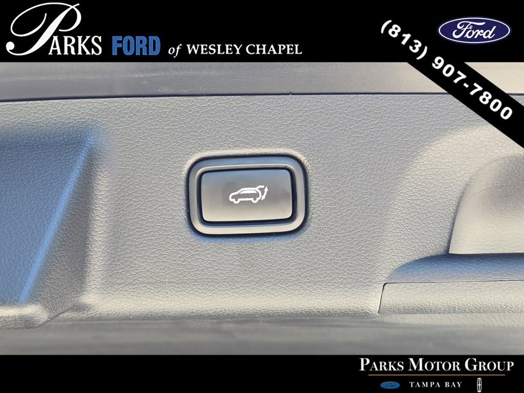Used 2022 Hyundai Palisade SEL w/ Premium Package FWD image 9