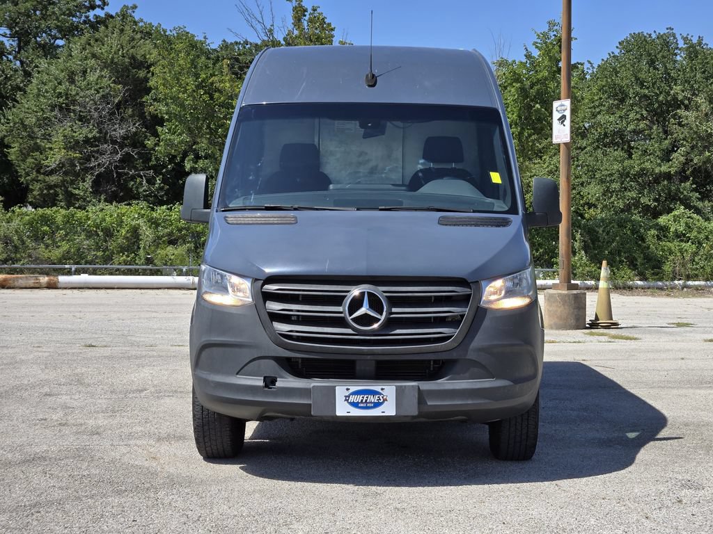 Used 2019 Mercedes-Benz Sprinter 170 image 2