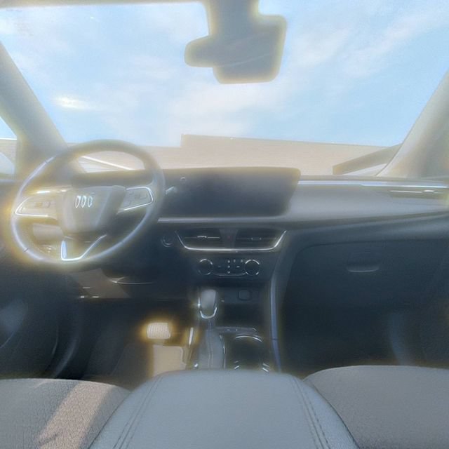 Used 2025 Buick Encore GX Preferred FWD image 24