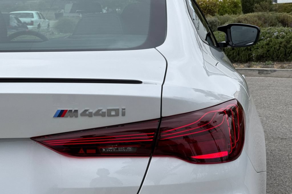 New 2027 BMW M440i Coupe RWD image 32