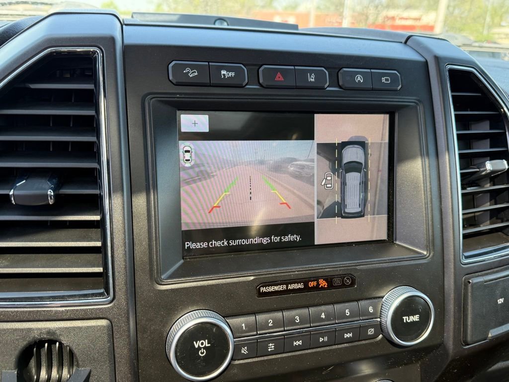 Used 2021 Ford Expedition Max Limited image 19