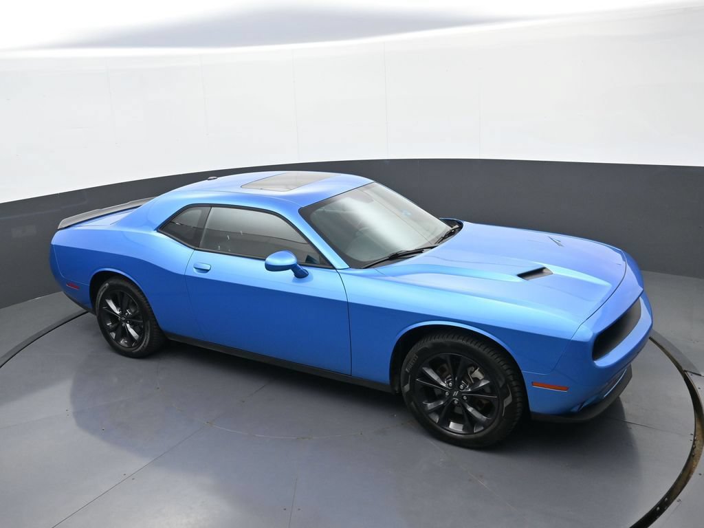 Used 2023 Dodge Challenger SXT w/ Blacktop Package AWD/4WD image 27