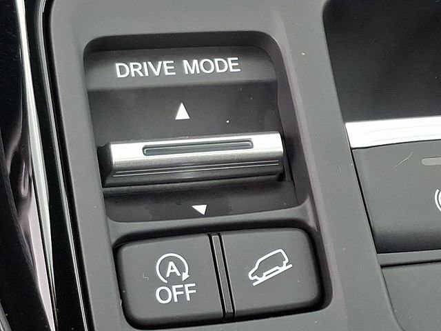 Certified 2025 Honda Pilot Black Edition image 25