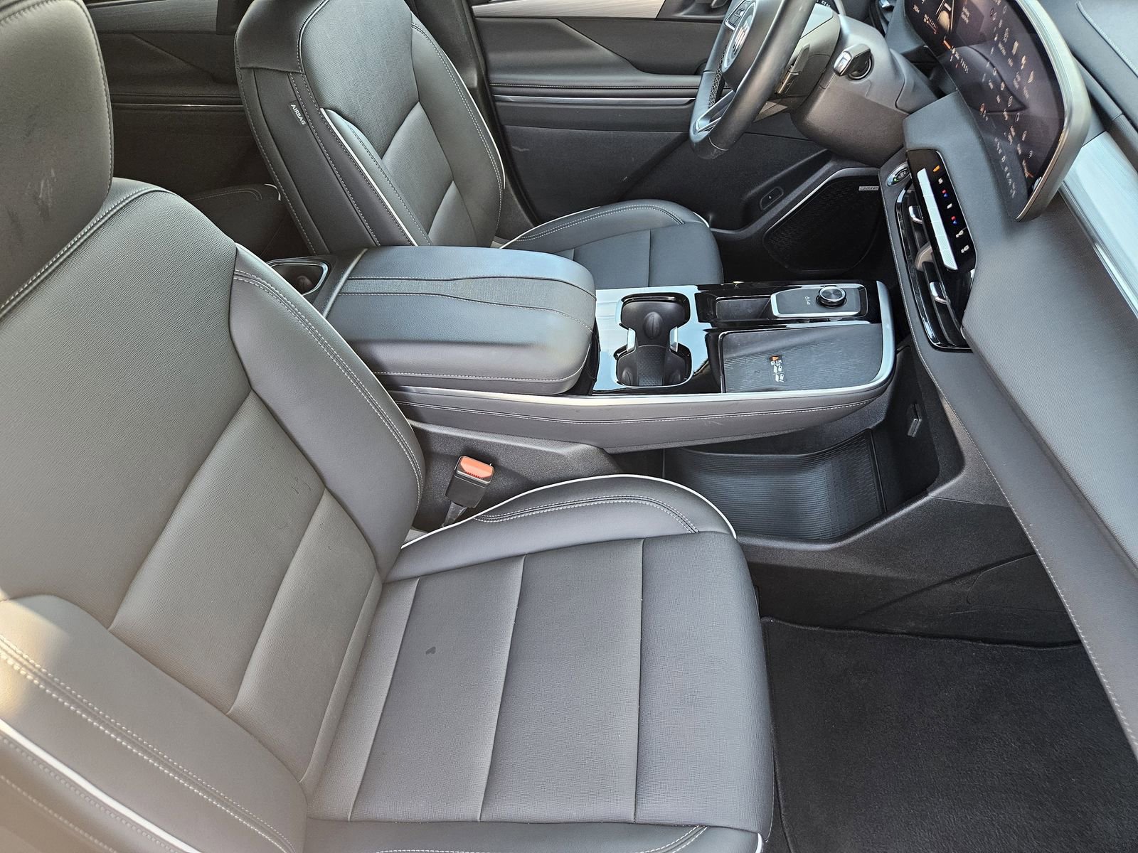 Used 2025 Buick Enclave Preferred FWD image 19