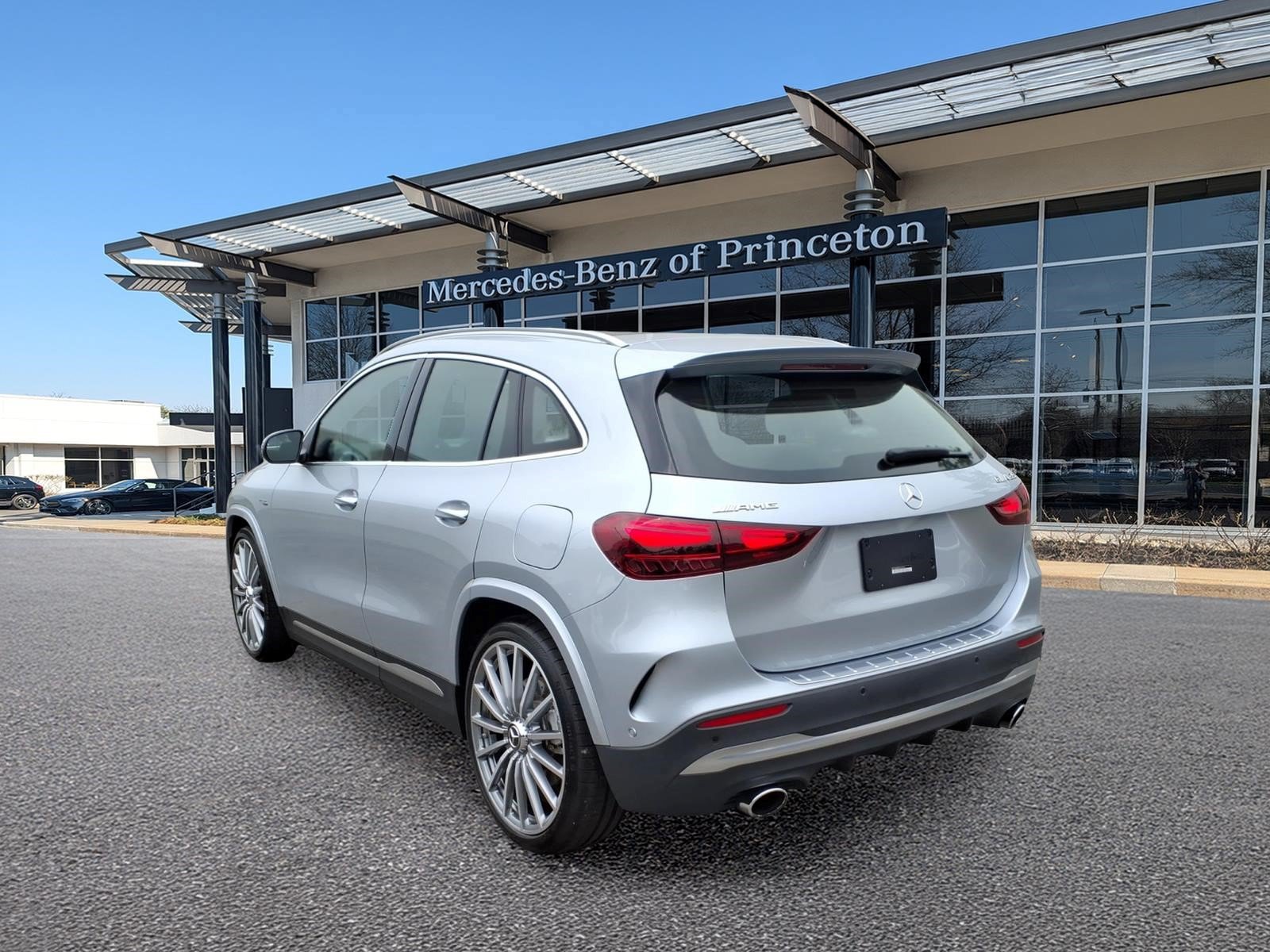 Certified 2024 Mercedes-Benz GLA 35 AMG 4MATIC image 5