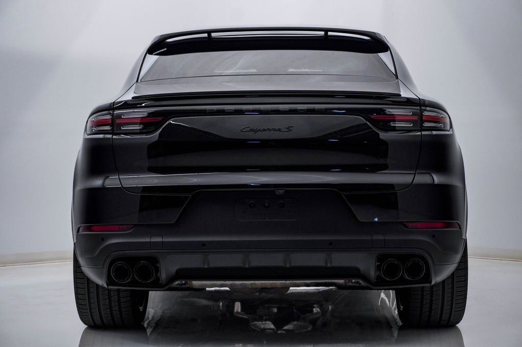 Certified 2023 Porsche Cayenne S AWD/4WD image 10