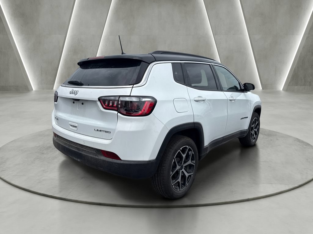 Used 2026 Jeep Compass Limited AWD/4WD image 7