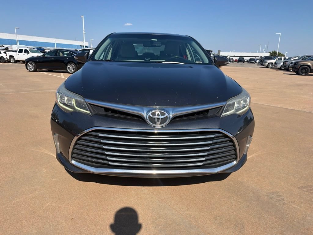 Used 2016 Toyota Avalon Touring FWD image 5