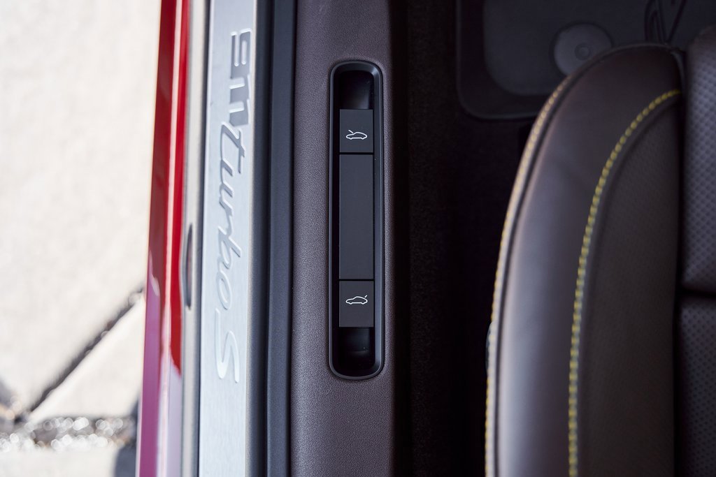 Used 2021 Porsche 911 Turbo S image 33