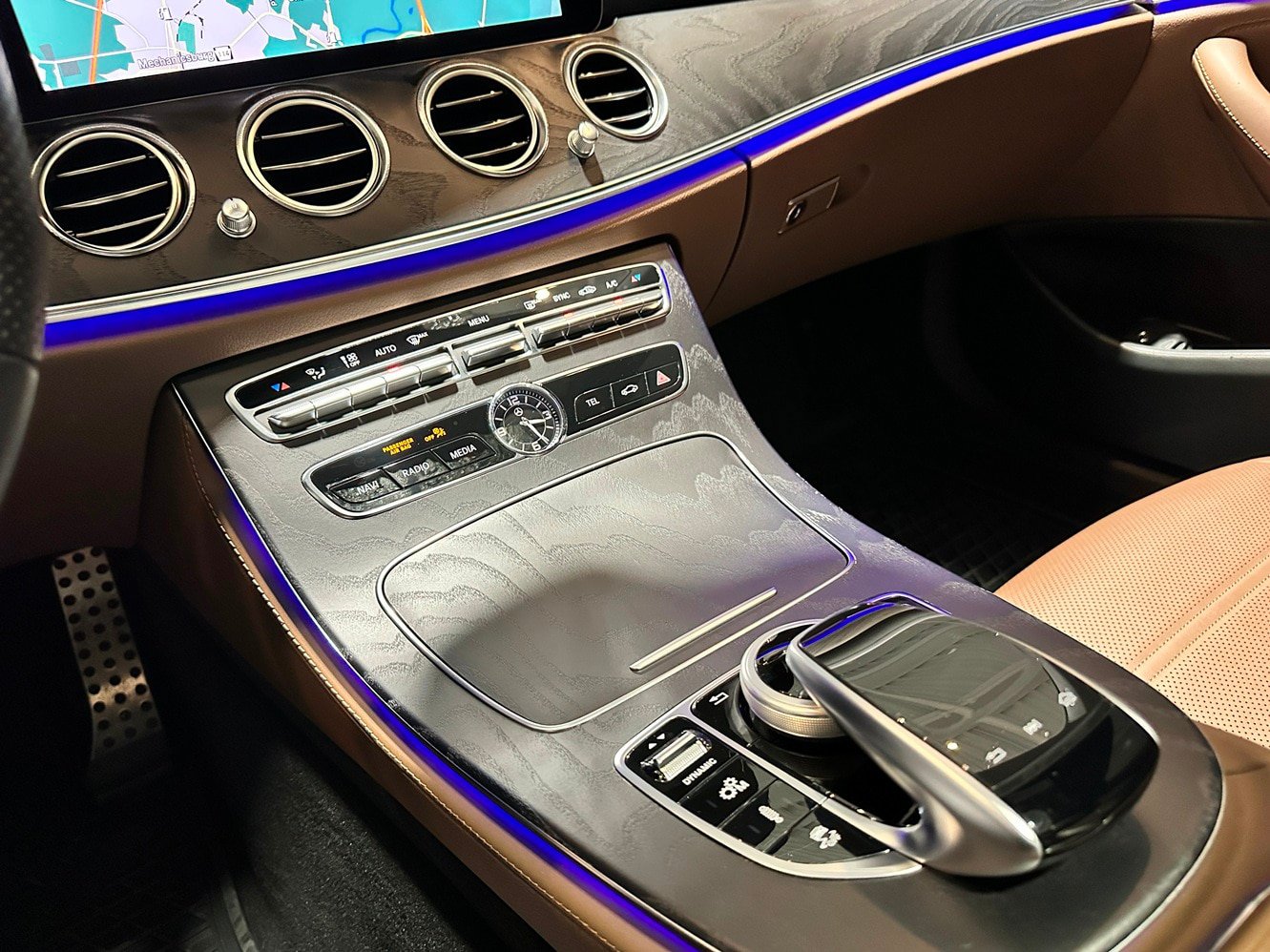 Used 2019 Mercedes-Benz E 53 AMG 4MATIC Sedan image 11