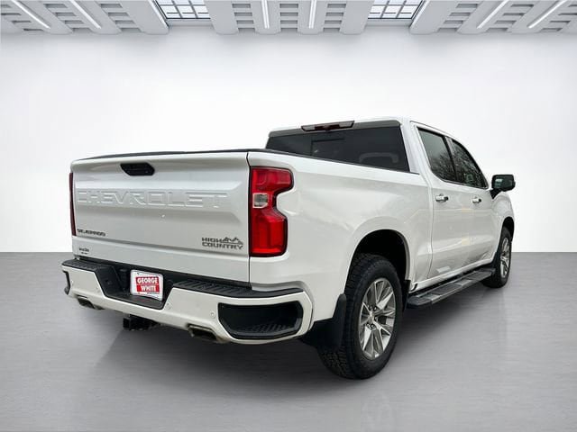 Used 2022 Chevrolet Silverado 1500 High Country w/ Safety Package II AWD/4WD image 4