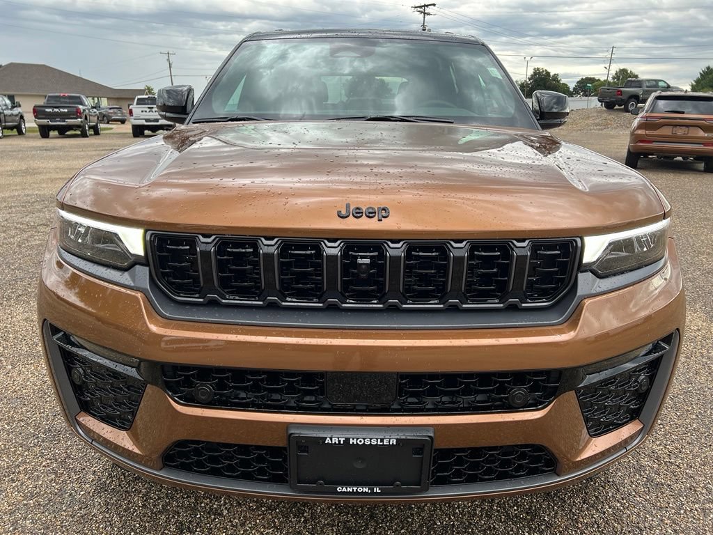 New 2027 Jeep Grand Cherokee Summit AWD/4WD image 8