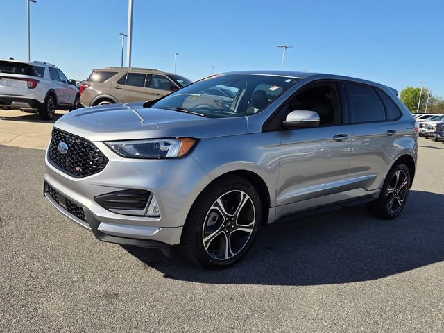 Used 2023 Ford Edge ST AWD/4WD image 3