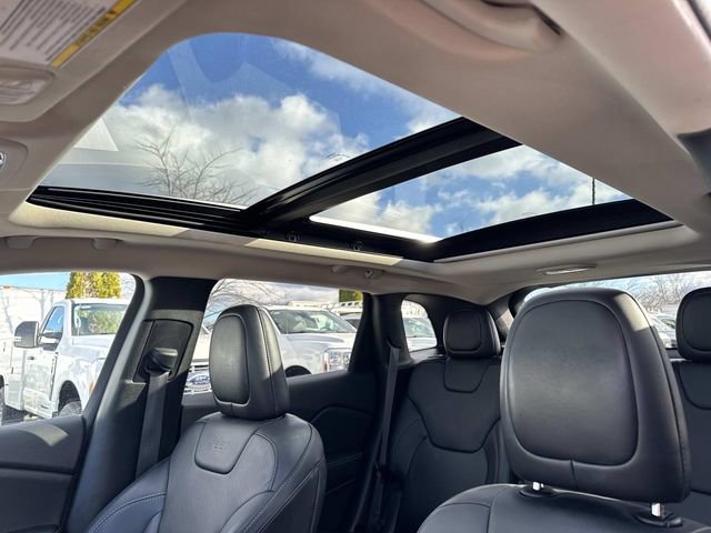 Used 2016 Jeep Cherokee Limited image 18