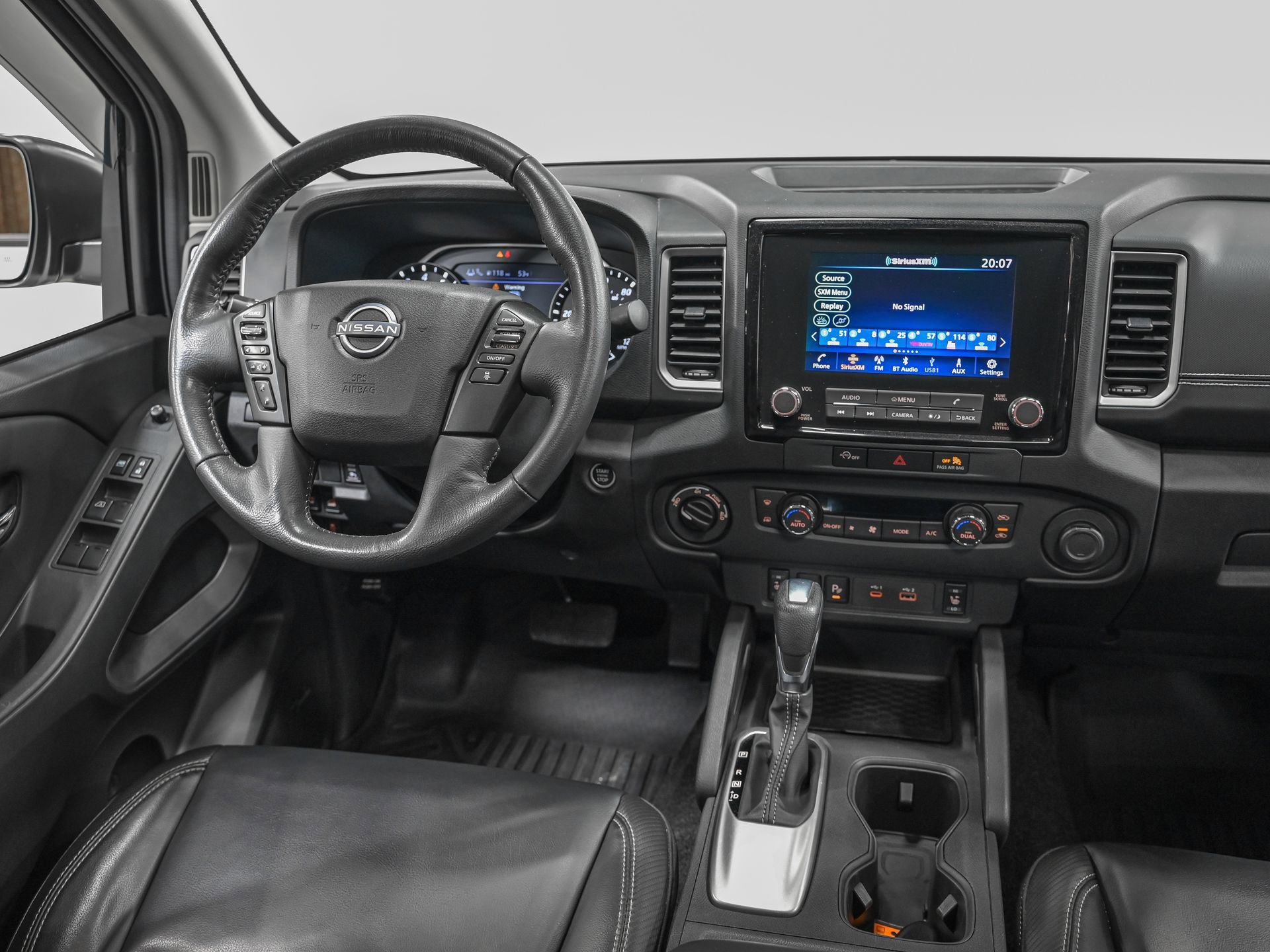 Used 2024 Nissan Frontier SL w/ Technology Package image 29