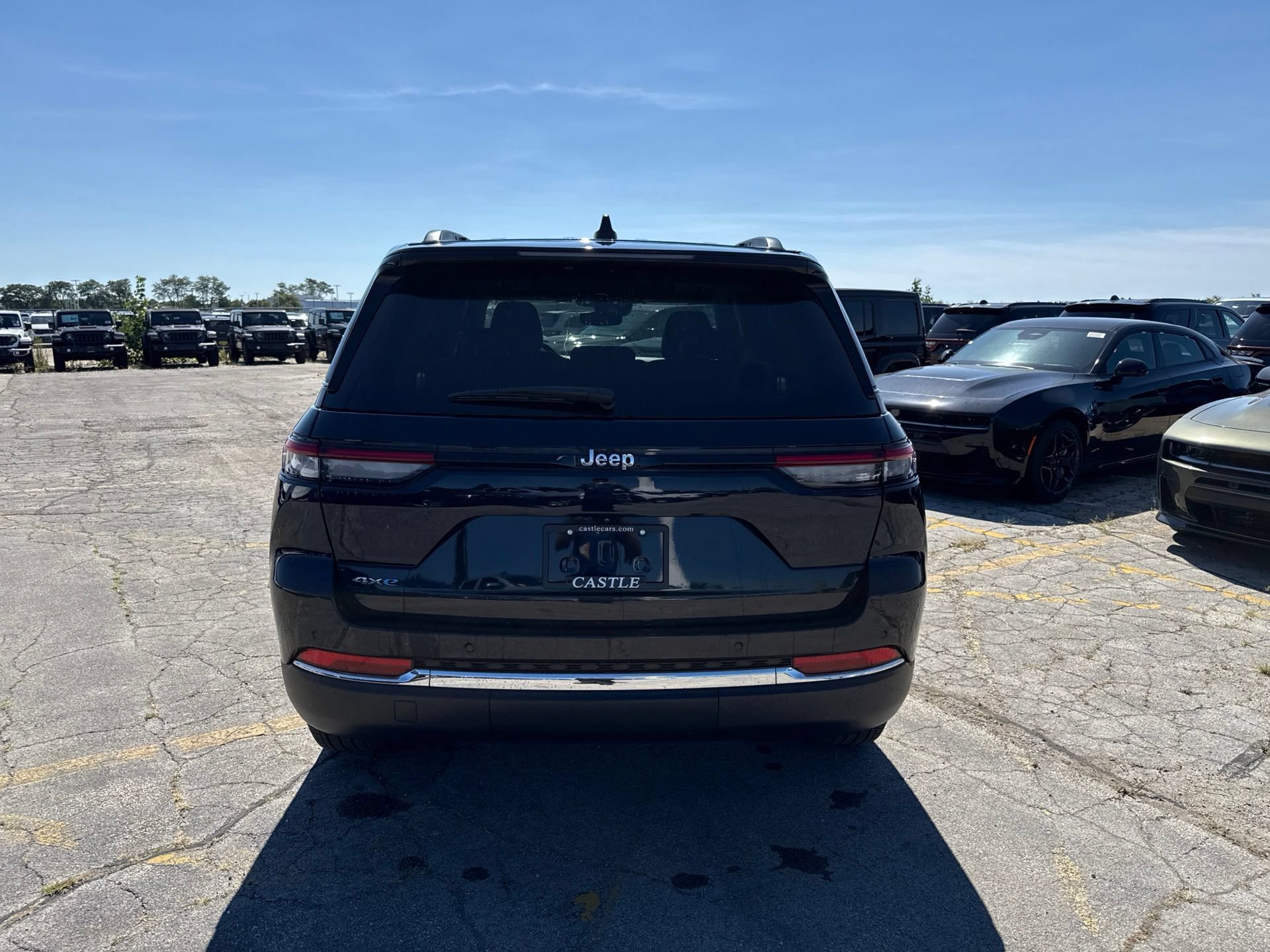 Used 2024 Jeep Grand Cherokee Limited 4xe AWD/4WD image 7