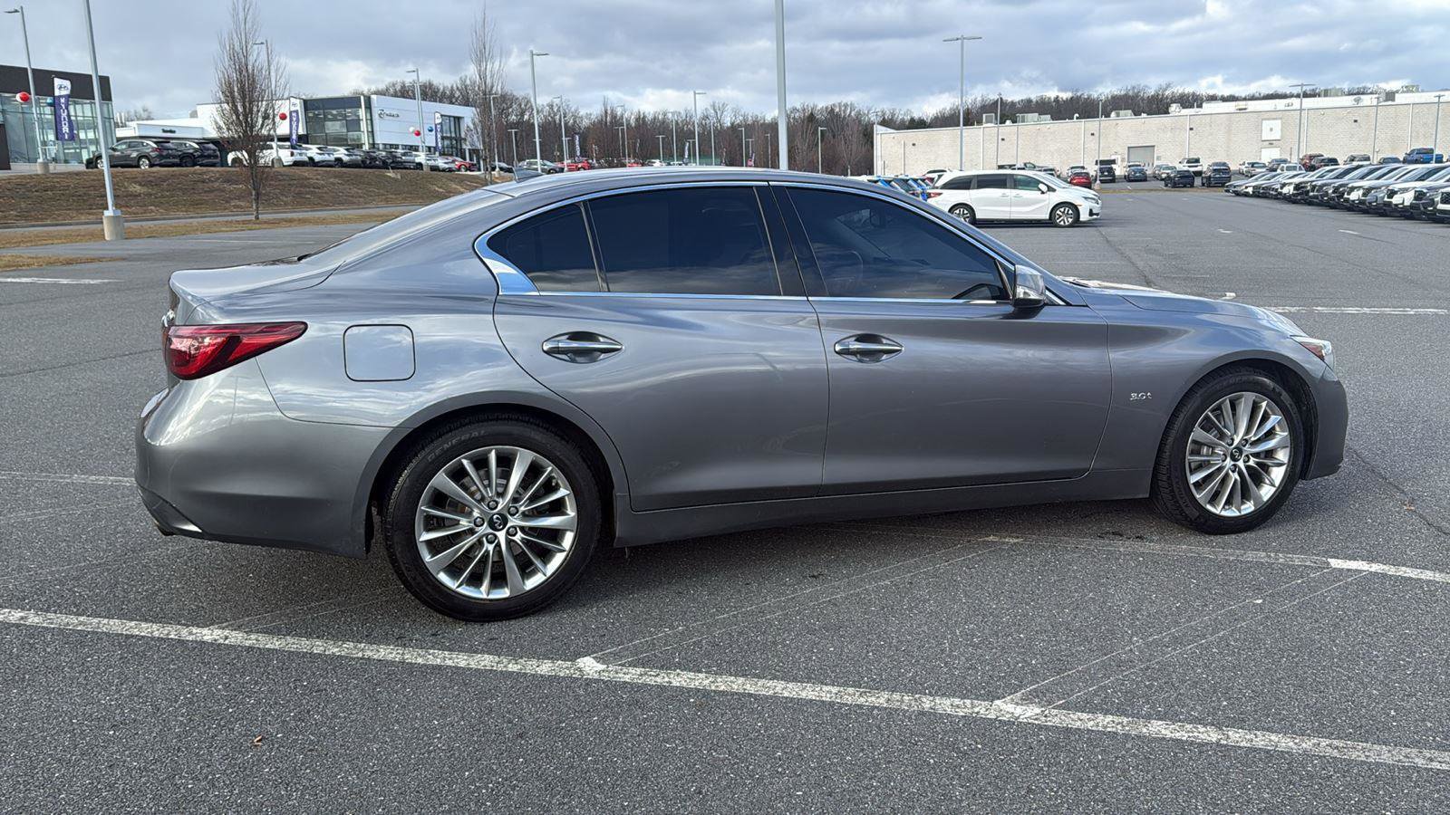 Used 2019 INFINITI Q50 Luxe image 5