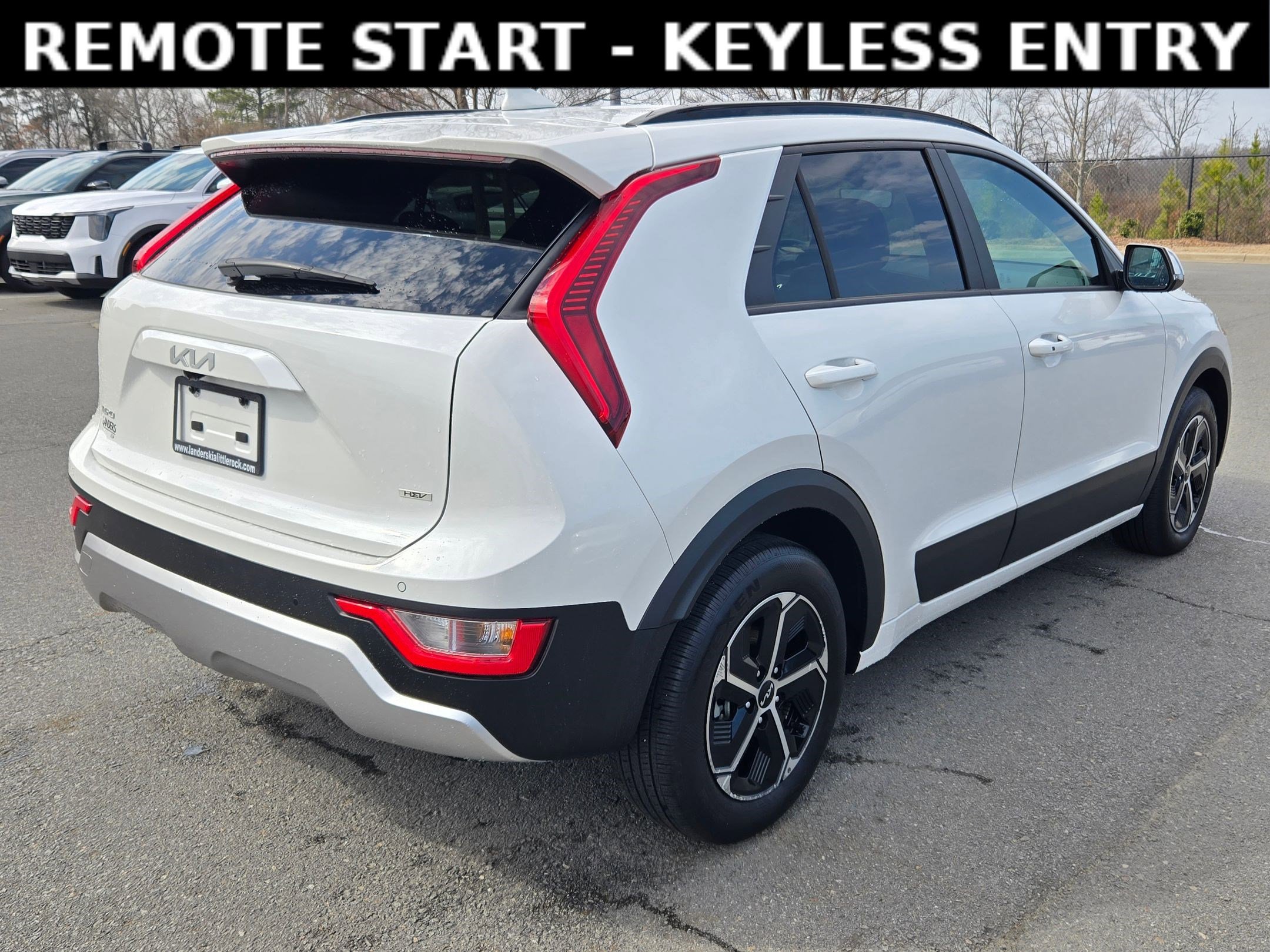 Used 2024 Kia Niro EX image 7