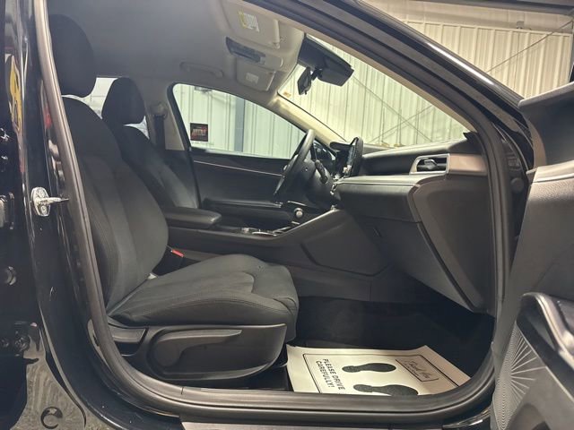 Used 2023 Kia K5 LXS image 24