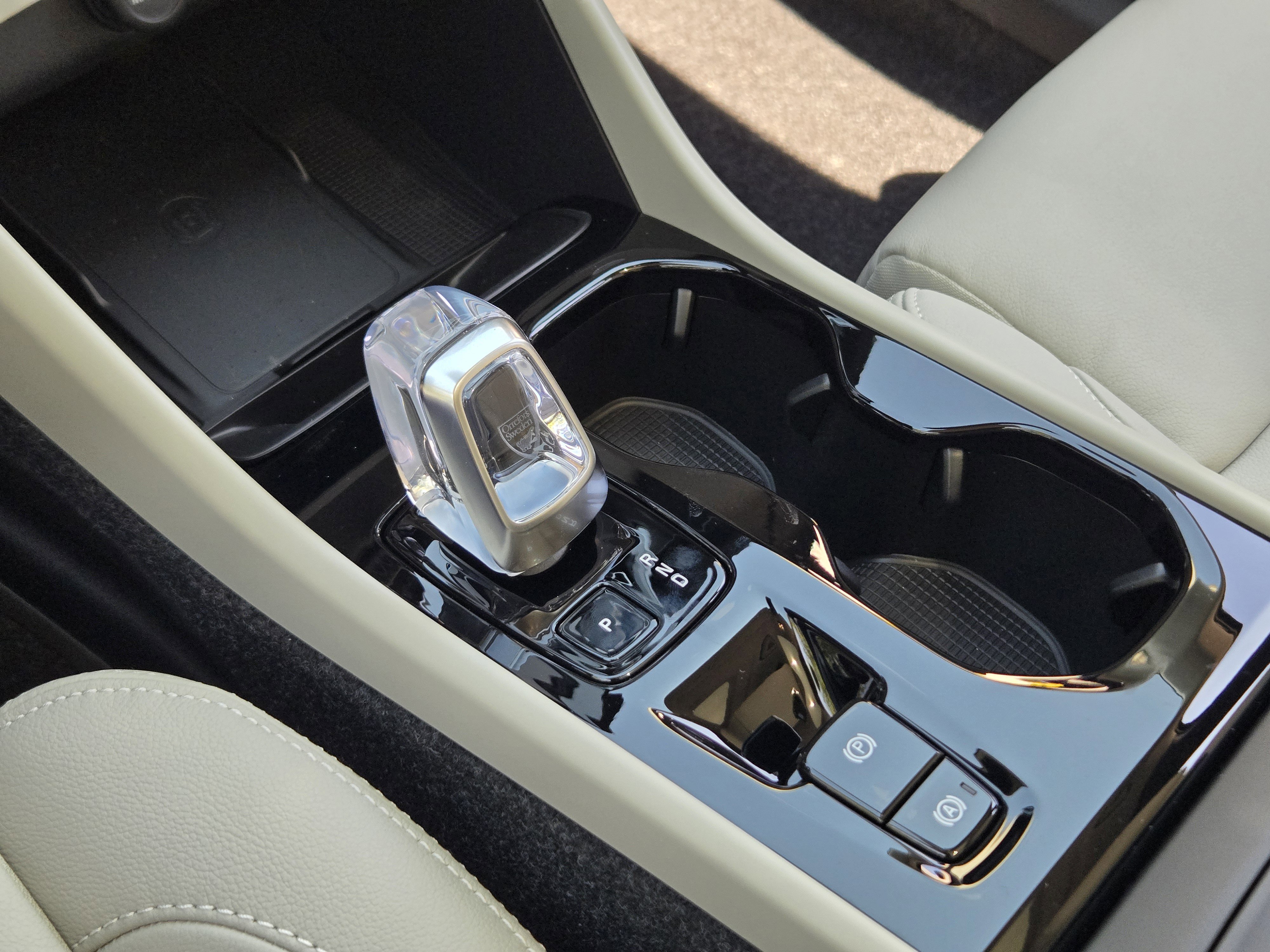 New 2026 Volvo XC40 B5 Plus w/ Protection Package Premier image 23