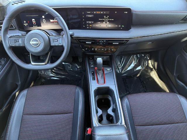 Certified 2025 Nissan Kicks SR w/ SR Premium Package FWD image 2