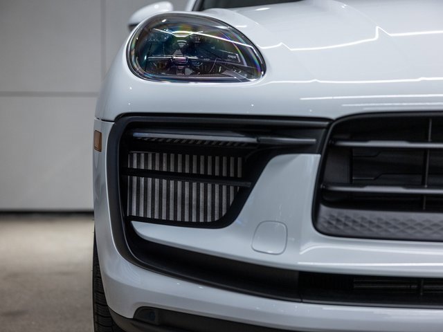 New 2026 Porsche Macan S image 9