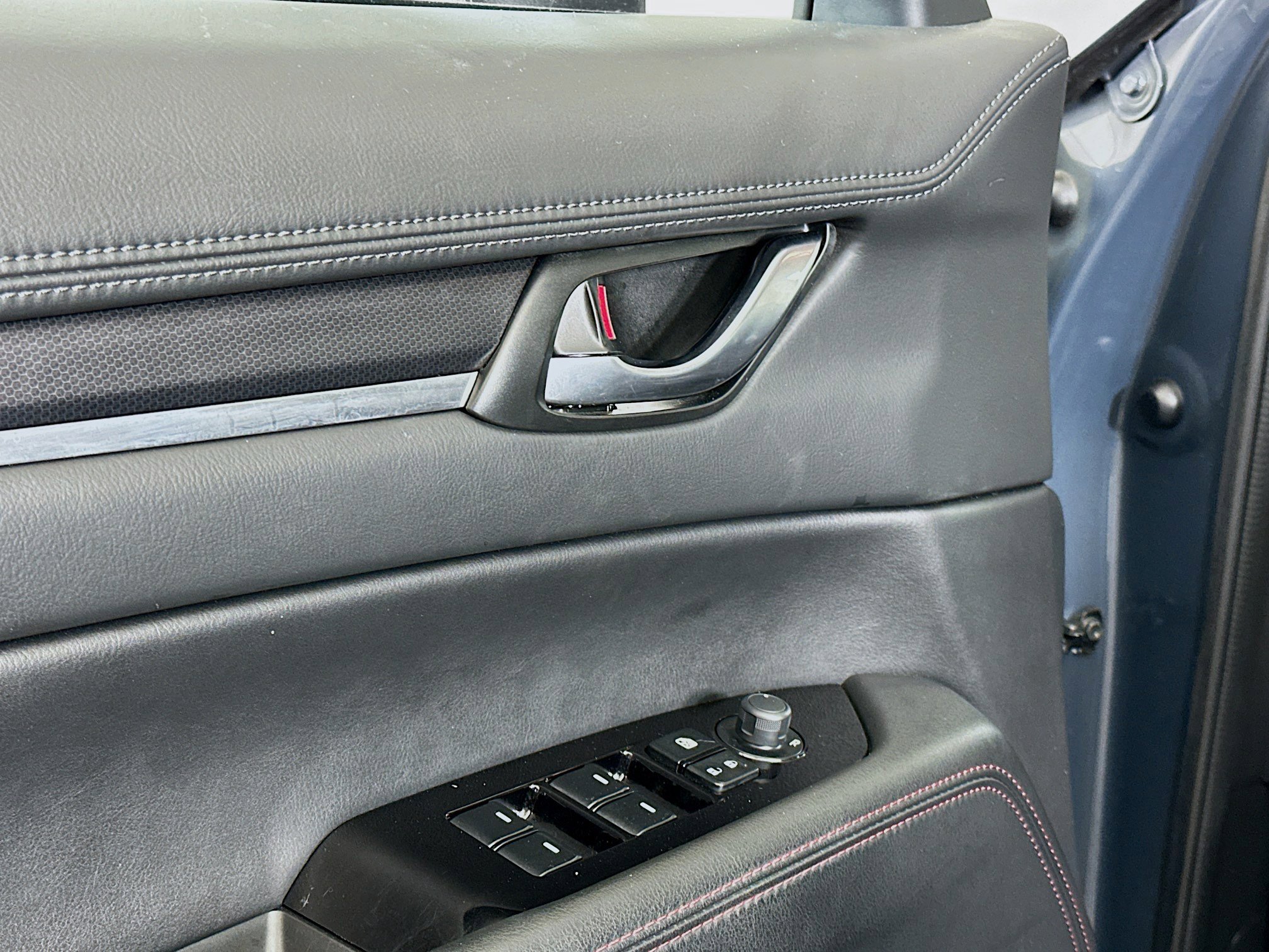 Used 2024 MAZDA CX-5 Carbon Edition image 15