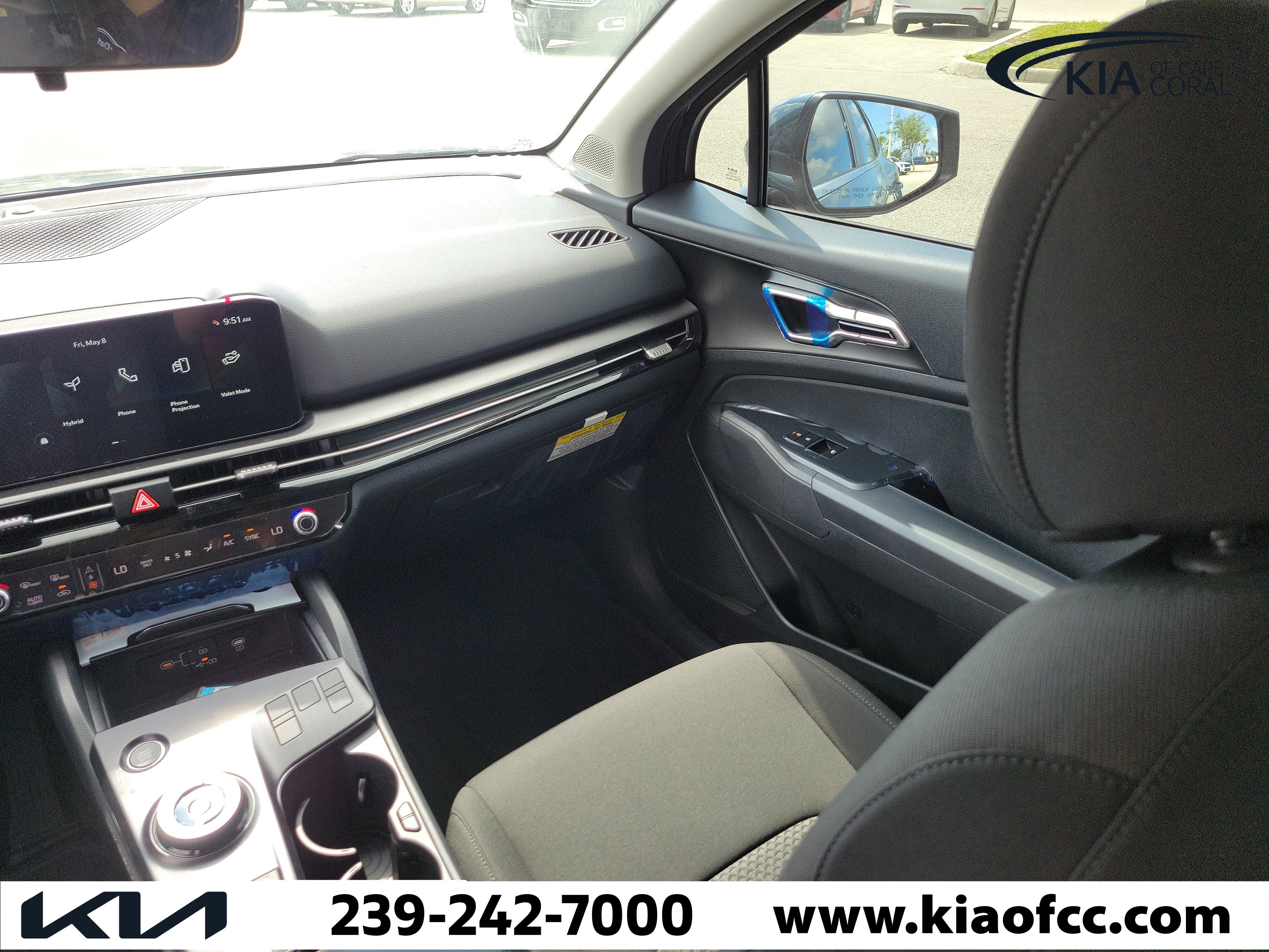 New 2026 Kia Sportage LX FWD image 17