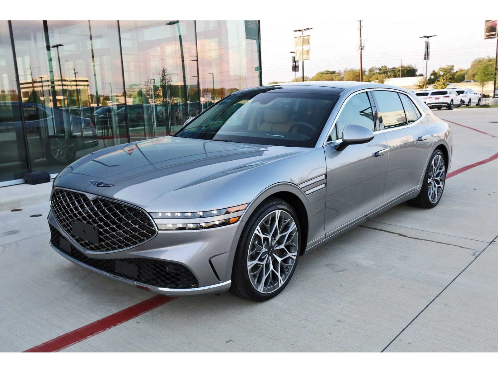 Used 2025 Genesis G90 3.5T image 3