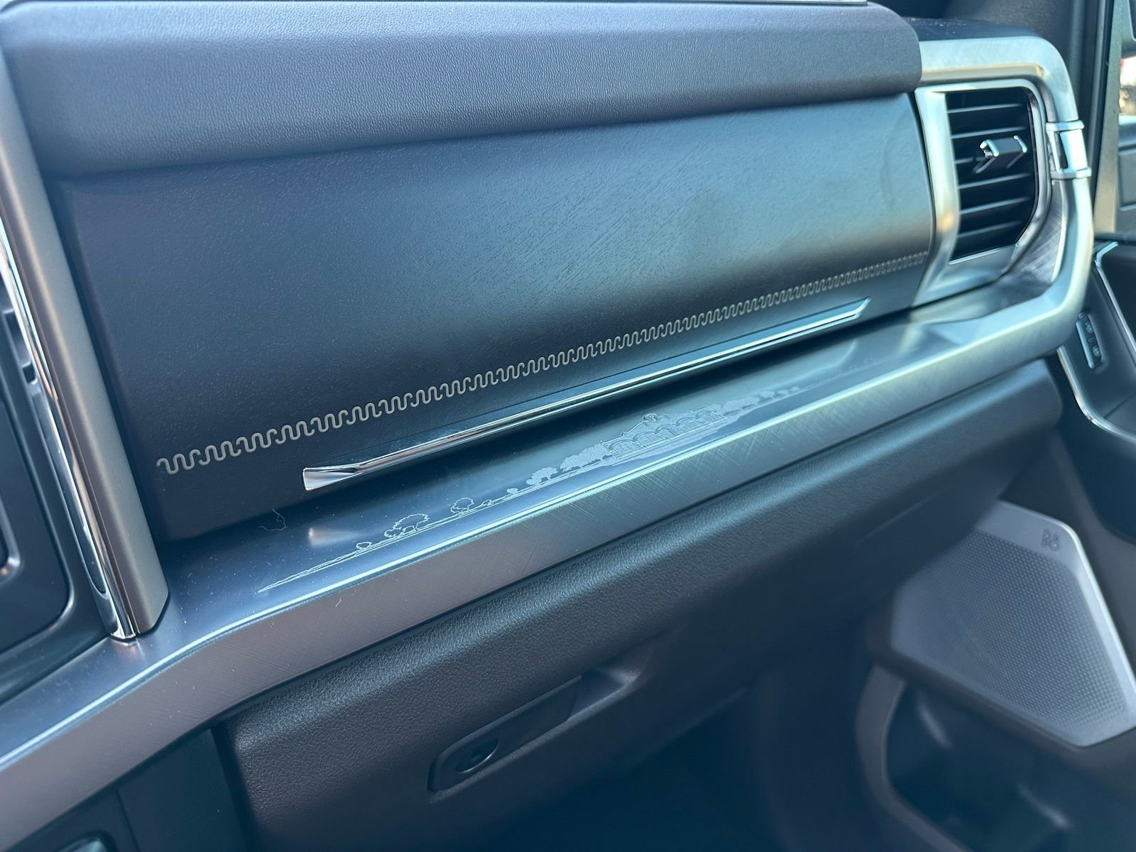 New 2025 Ford F250 King Ranch w/ Chrome Package image 34