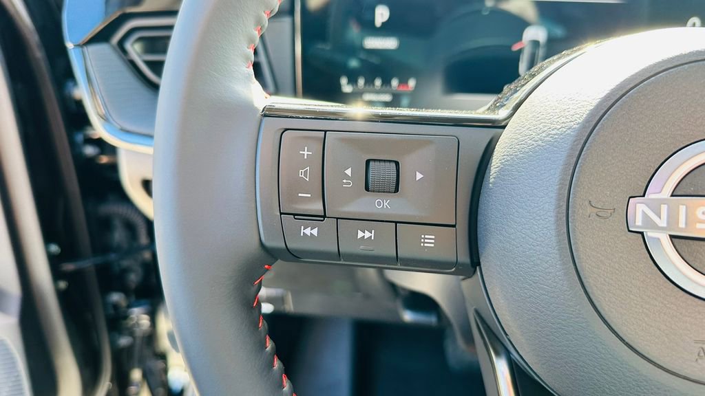 New 2026 Nissan Kicks SR FWD image 19