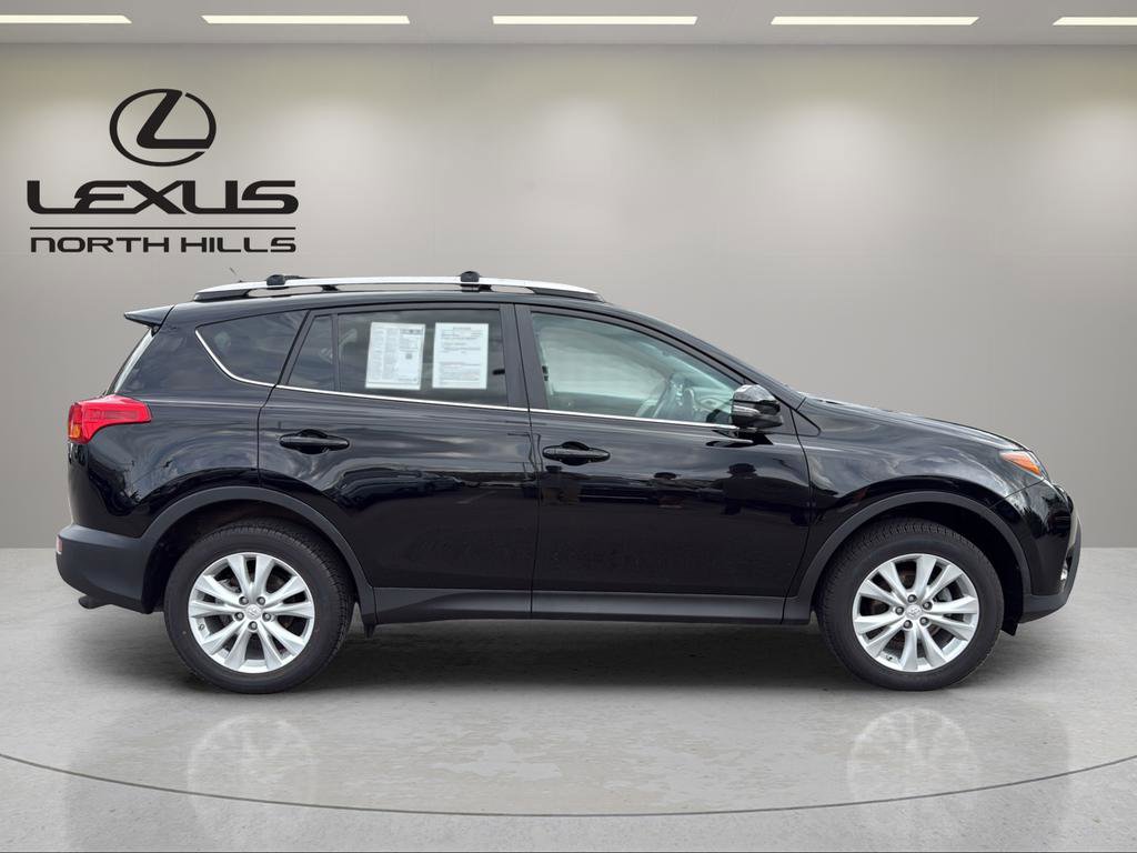 Used 2015 Toyota RAV4 Limited image 9